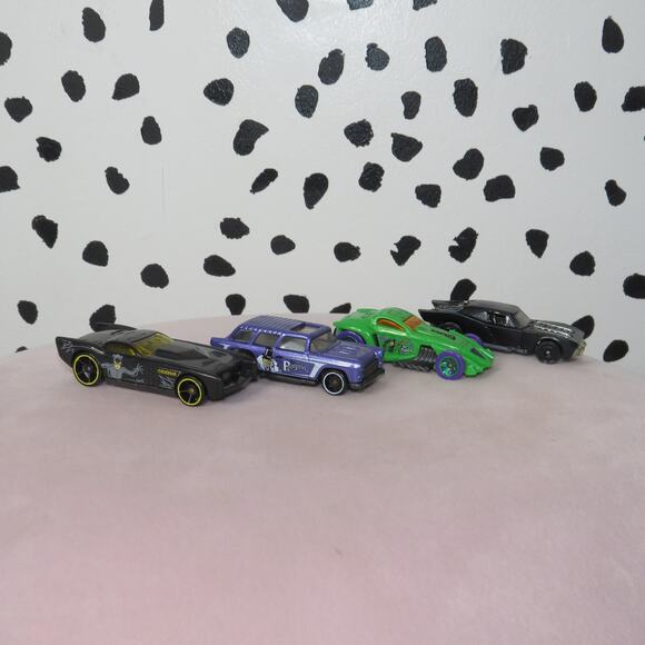 Hot Wheels DC Comics Matchbox Batman Car Lot of 4 - Picture 1 of 10